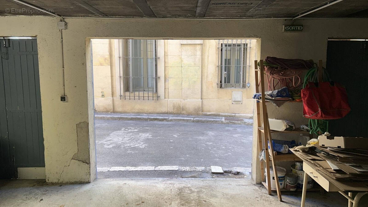 Parking à MARSEILLE-2E