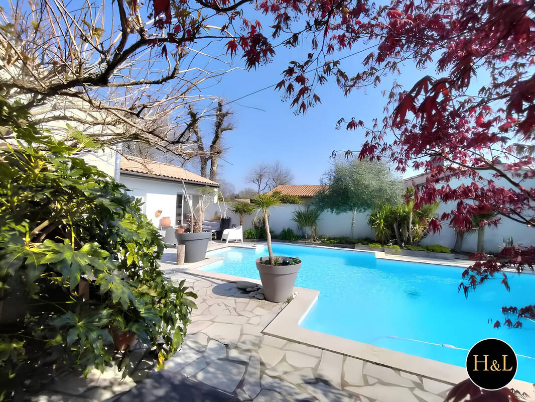 Maison à LE HAILLAN