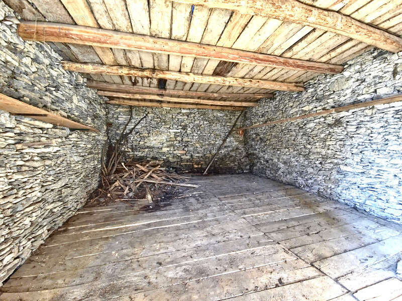 Maison à BETTON-BETTONET