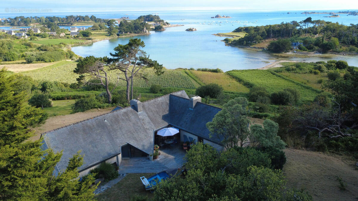 Maison à PENVENAN