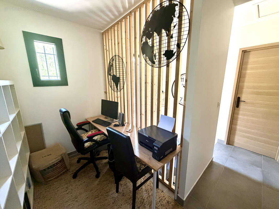 Maison à AUPS