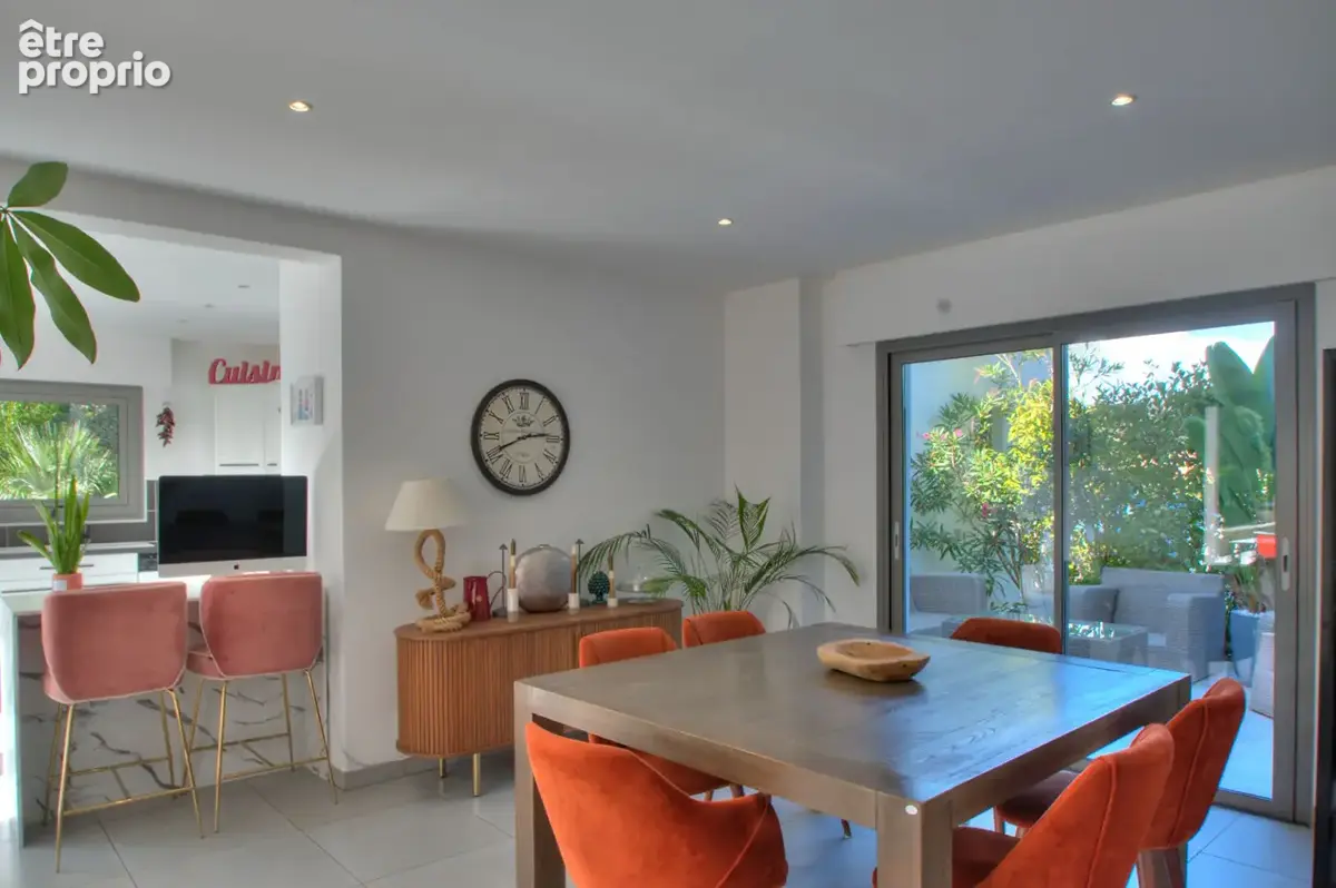 St raphael, villa contemporaine de 4 pieces 162 m² plus immense sous-sol et garage, terrain 1 250m² avec piscine - photo 10