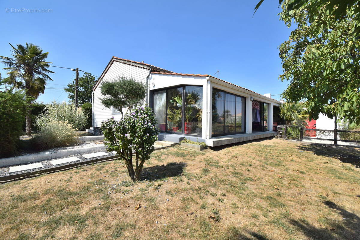Maison à VIEILLEVIGNE
