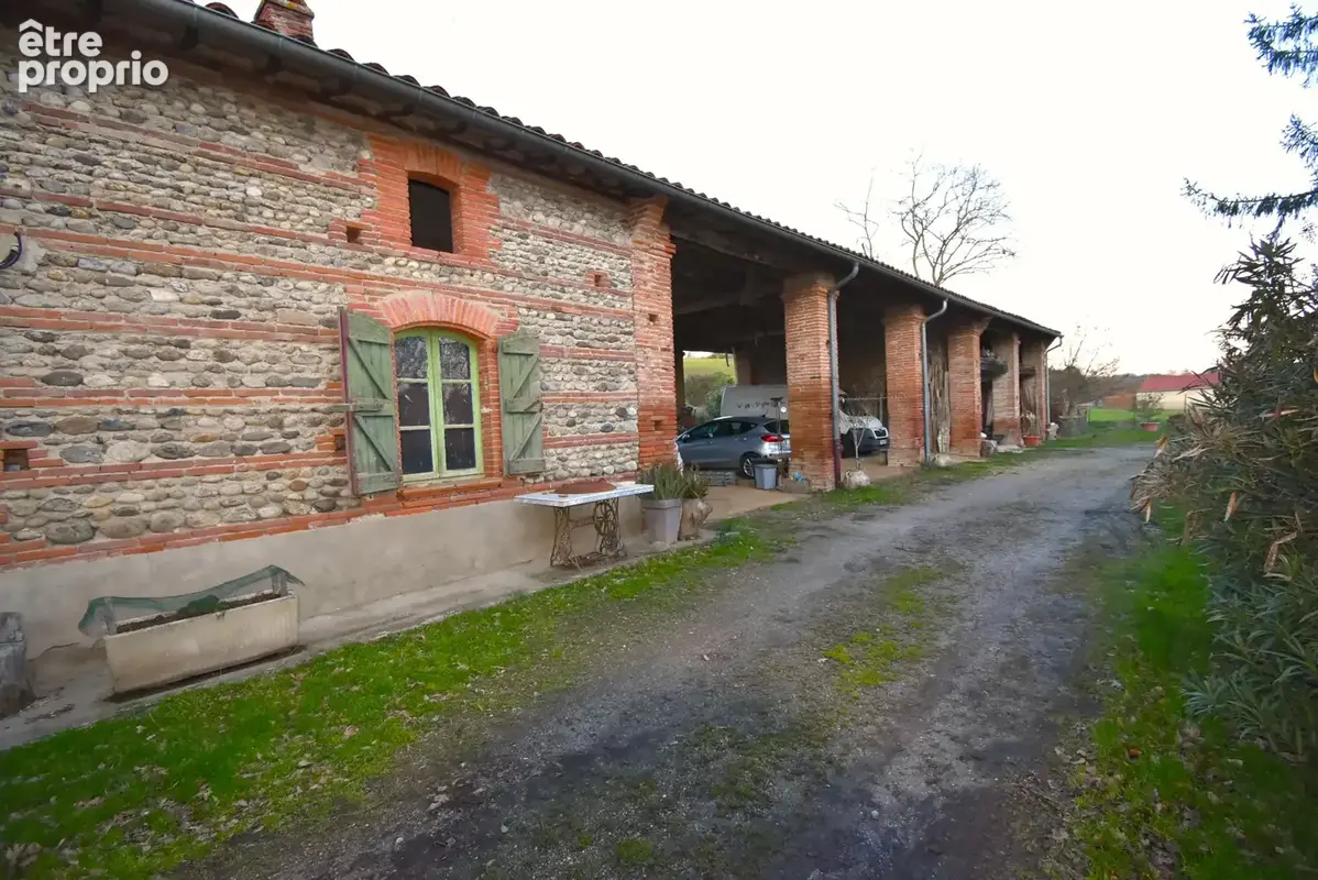 Cintegabelle (31550) - corps de ferme - 379m2 - photo 9