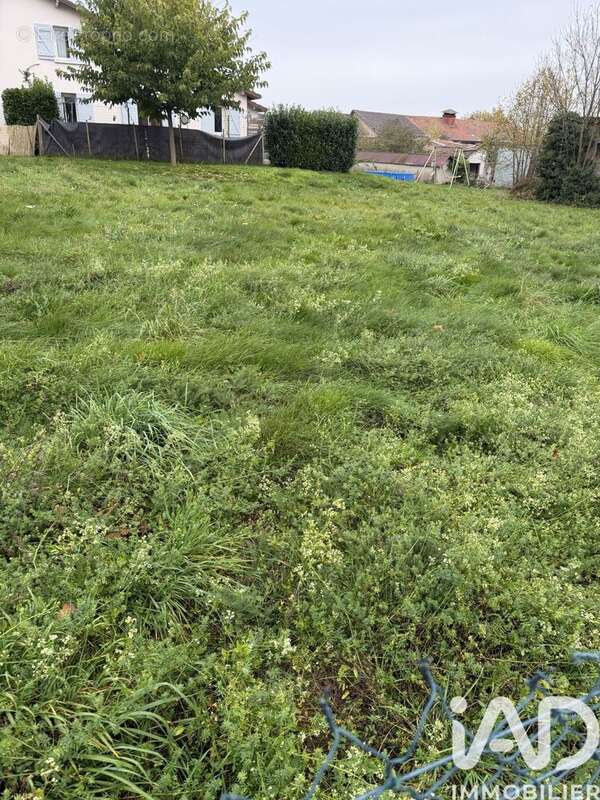 Photo 4 - Terrain à FAVERGES-DE-LA-TOUR