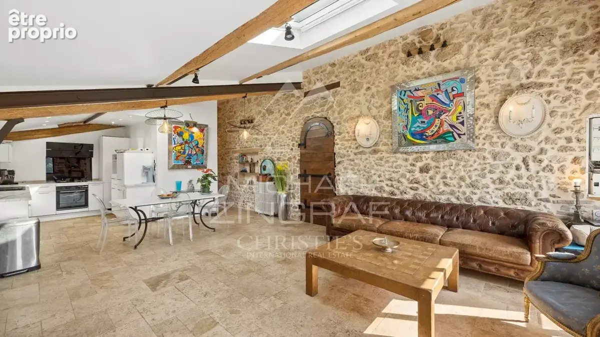 Demeure de caractère avec piscine, 1,3 ha et vue sur les vignobles - photo 14