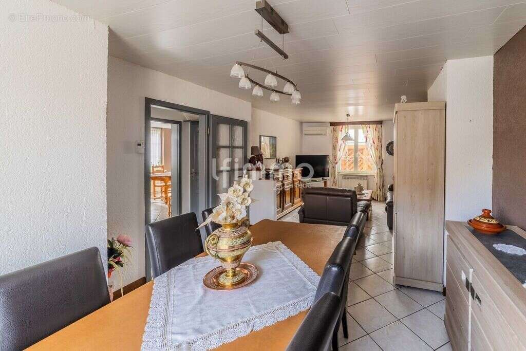 Maison mitoyenne, avec de jolies prestations - photo 4