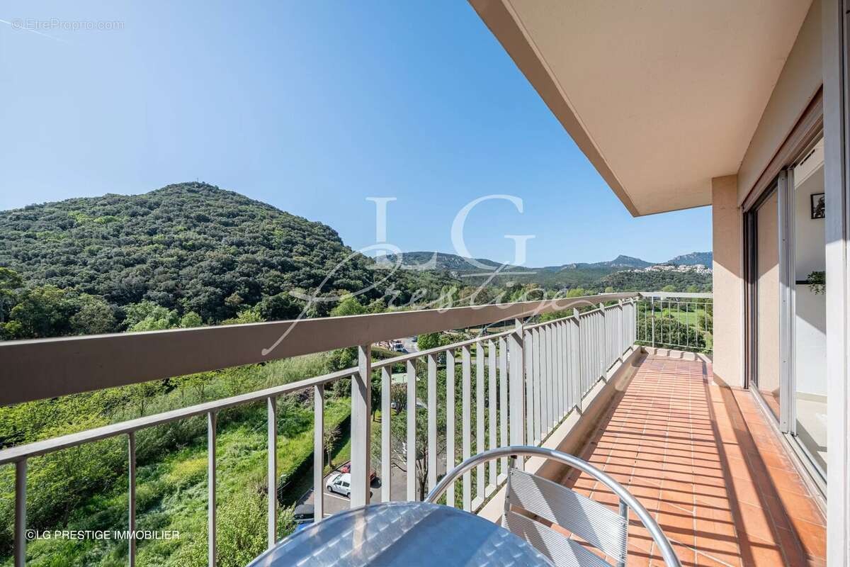 Appartement à MANDELIEU-LA-NAPOULE