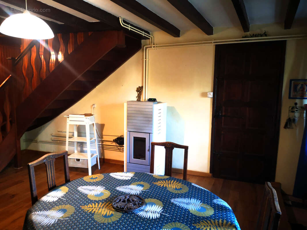 Maison à SAINT-JEAN-D'AUBRIGOUX