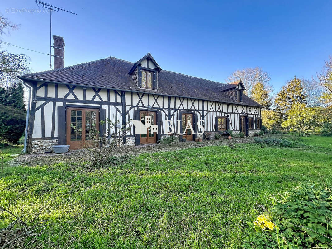 Maison à BEAUMONT-LE-ROGER