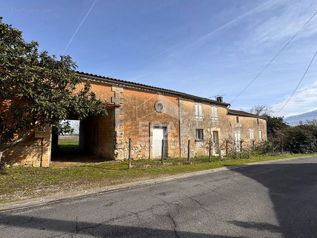 Maison à LANSAC
