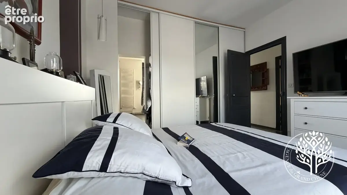 MAISON DE VILLE PARFAITE: intégralement restaurée, aux prestations soignées - photo 11
