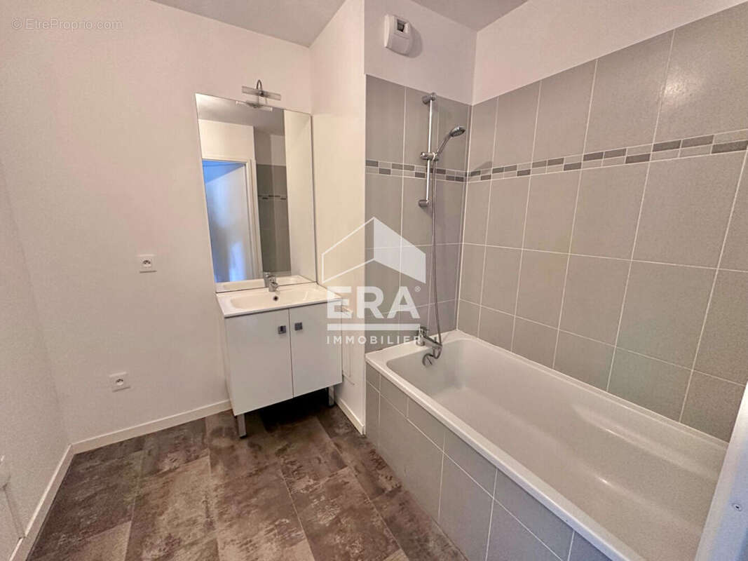 Appartement à SARTROUVILLE