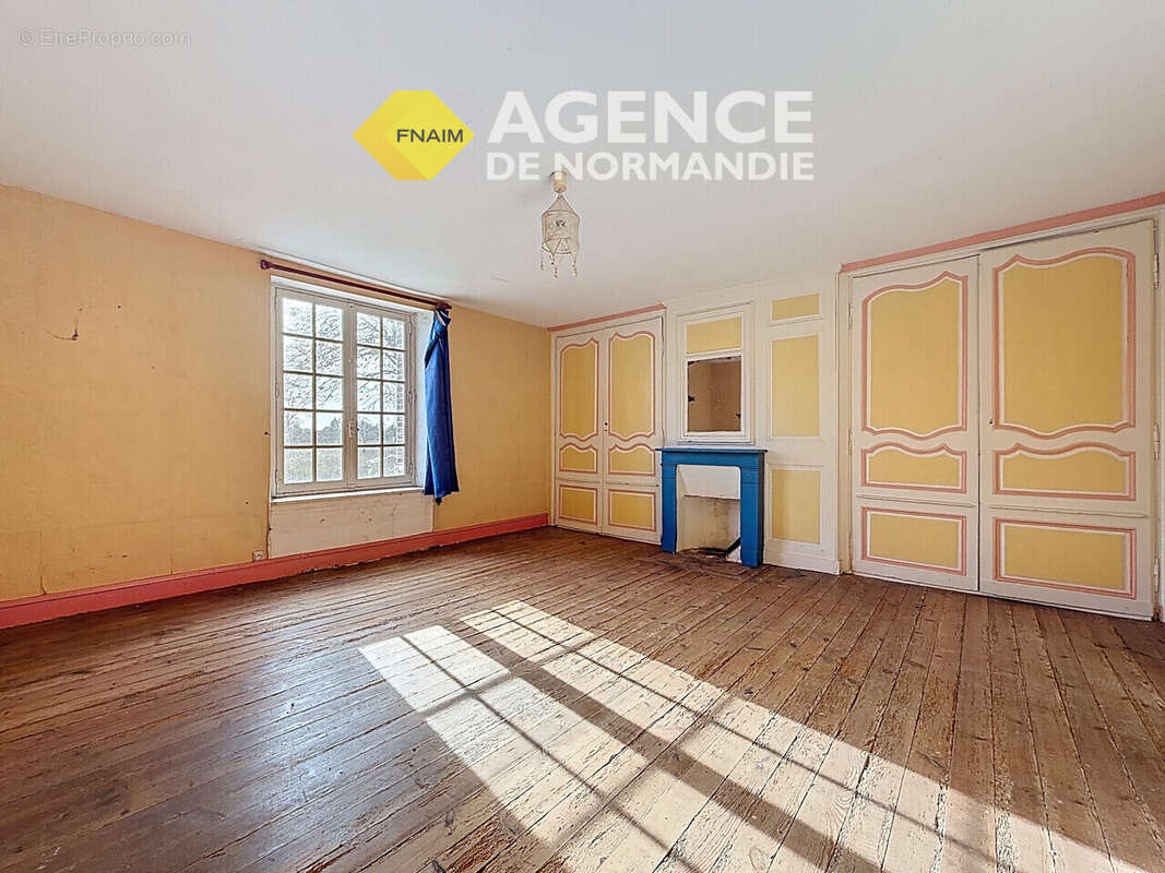 Maison à MONTREUIL-L&#039;ARGILLE