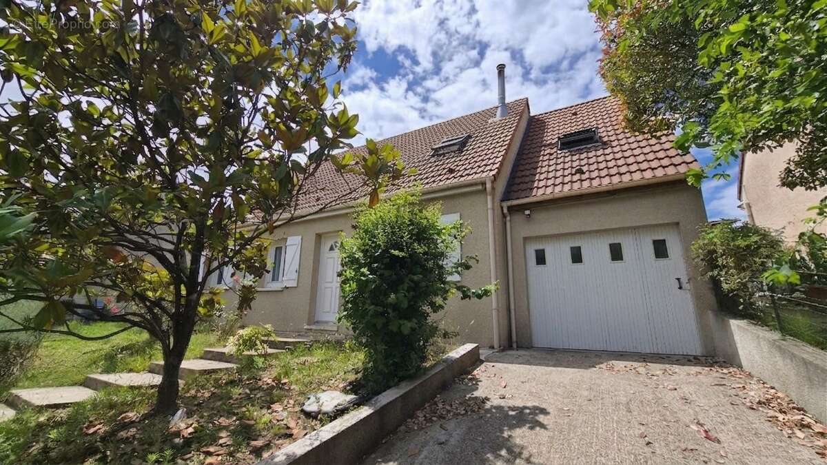 Maison à LEUVILLE-SUR-ORGE