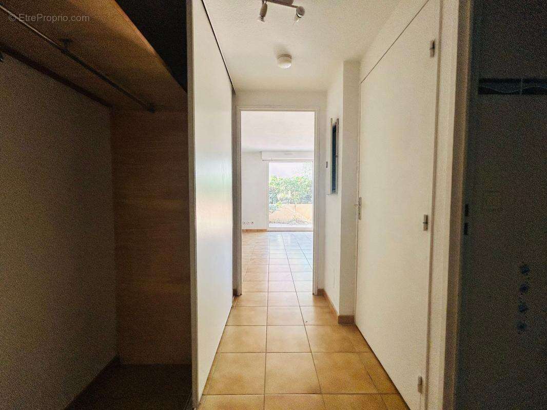 Appartement à MARSEILLE-9E