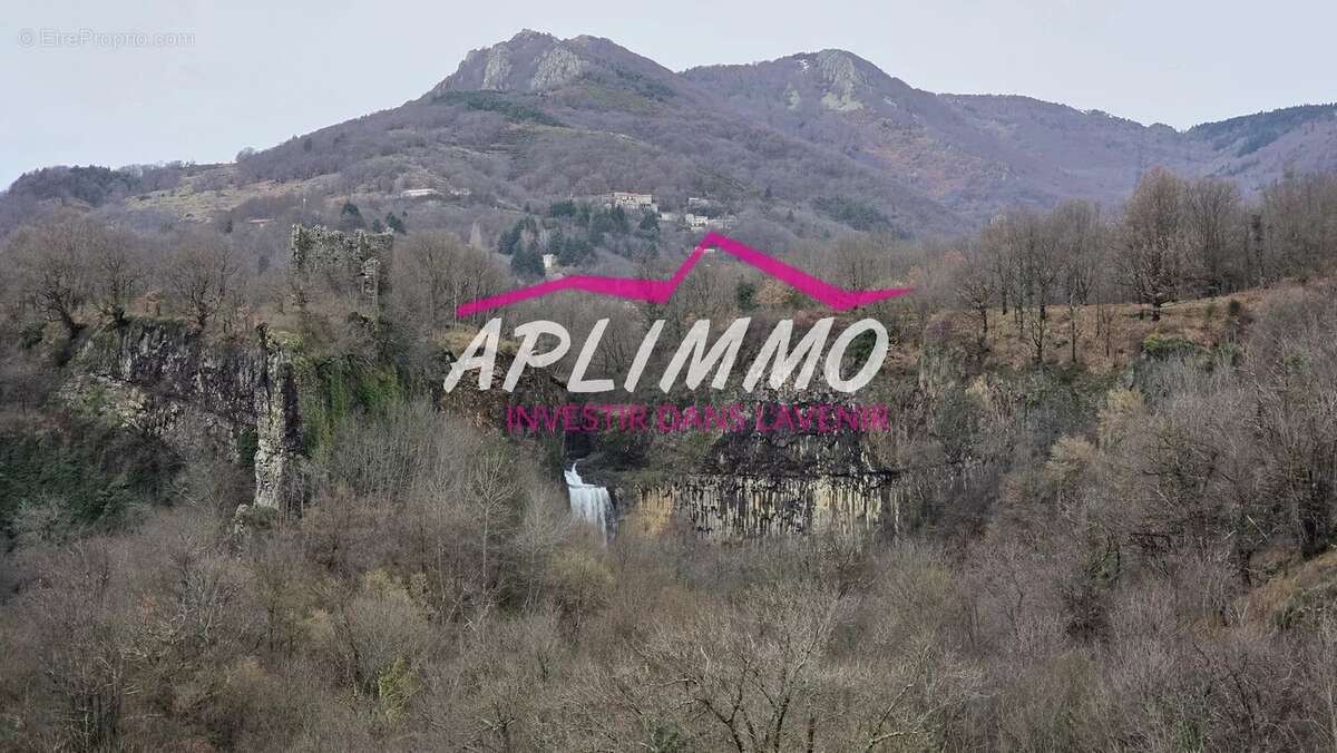 Maison à MONTPEZAT-SOUS-BAUZON