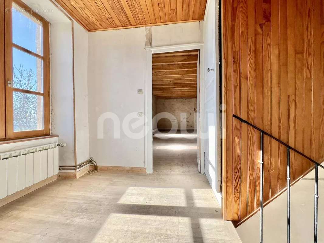 Maison à AIGUEPERSE