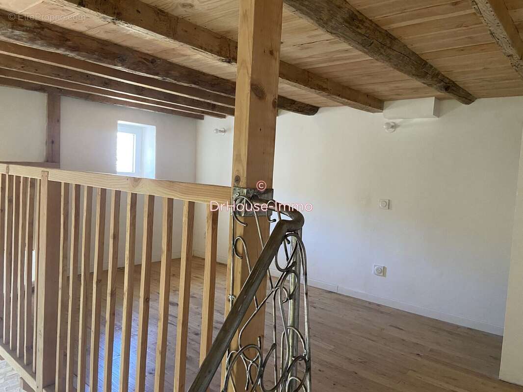 Appartement 198 m² à Bagnols-Sur-Ceze  - photo 34
