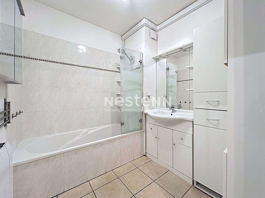 Appartement à VALLAURIS