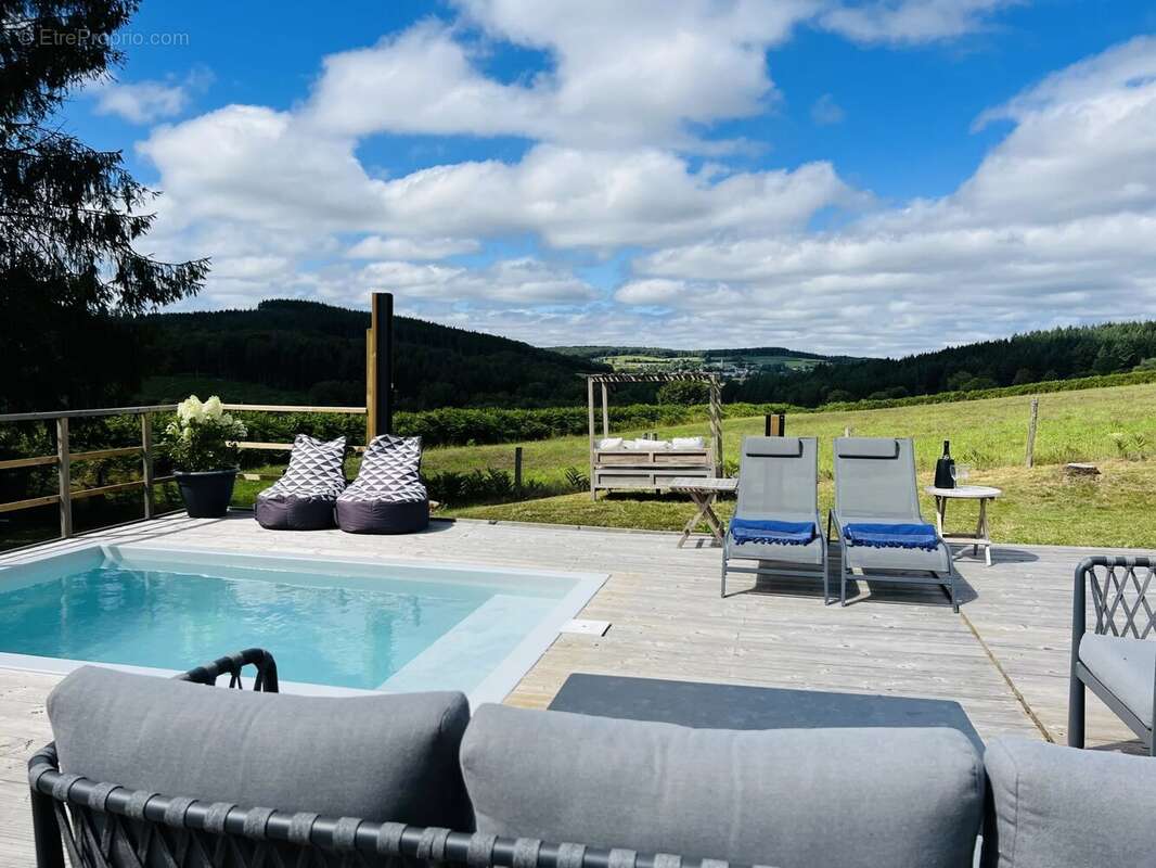 Maison à MONTSAUCHE-LES-SETTONS