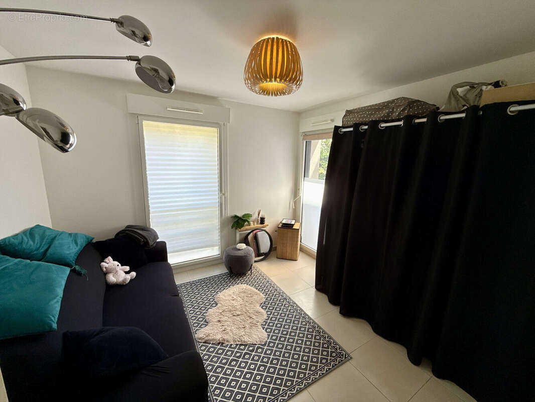 Appartement 63 m² à Saint-Laurent-Du-Var  - photo 8