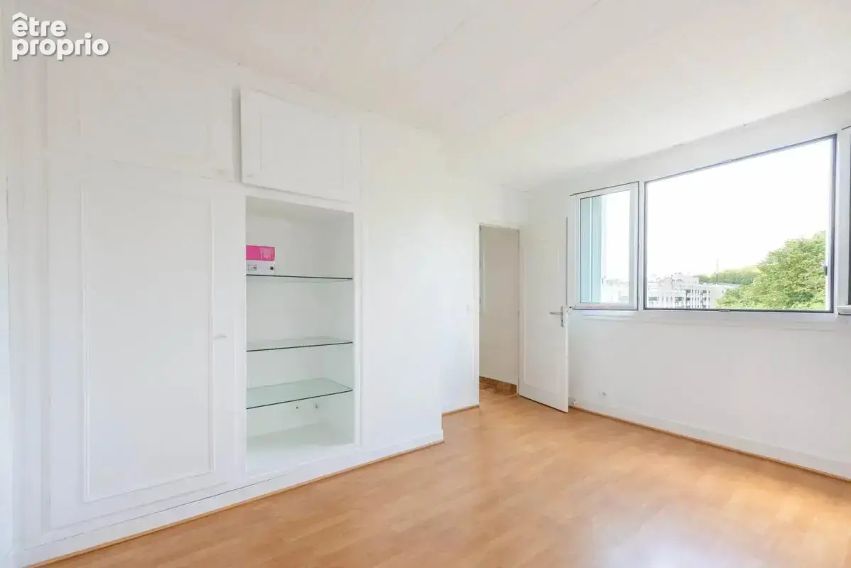 Appartement de 4 pièces de 64 m² situé à Versailles - photo 2