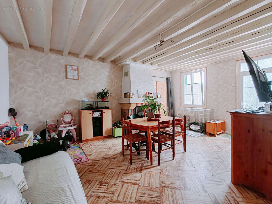 Maison à VILLERS-COTTERETS