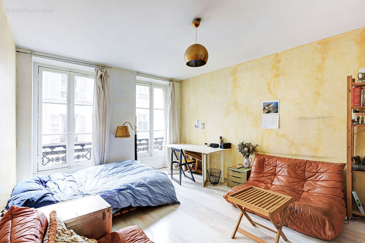 Appartement à PARIS-11E
