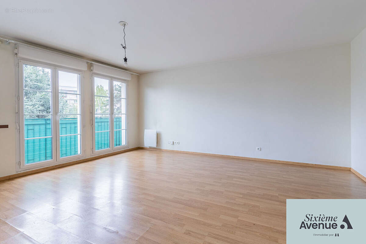 Appartement à MORANGIS