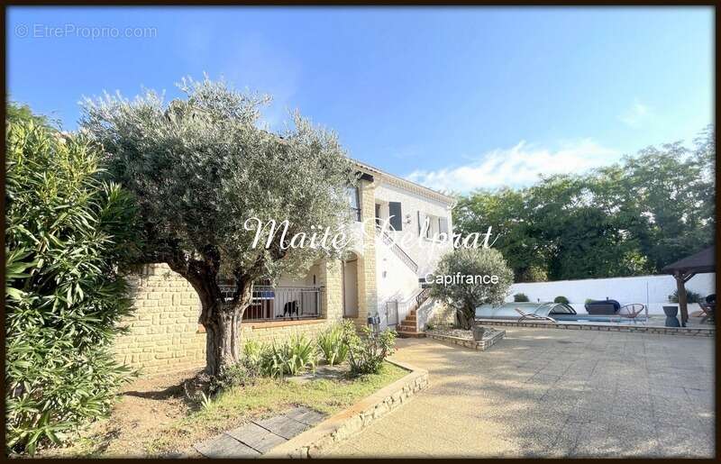 A vendre Carpentras - Maison familiale rénovée avec piscine et garage 210m² - photo 14
