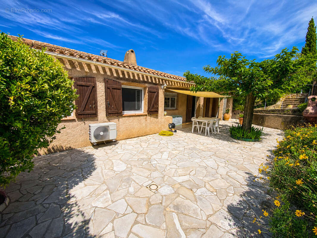 Maison à LA CROIX-VALMER