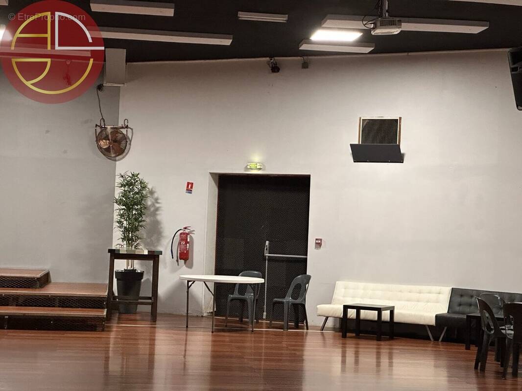 Commerce à MERVILLE