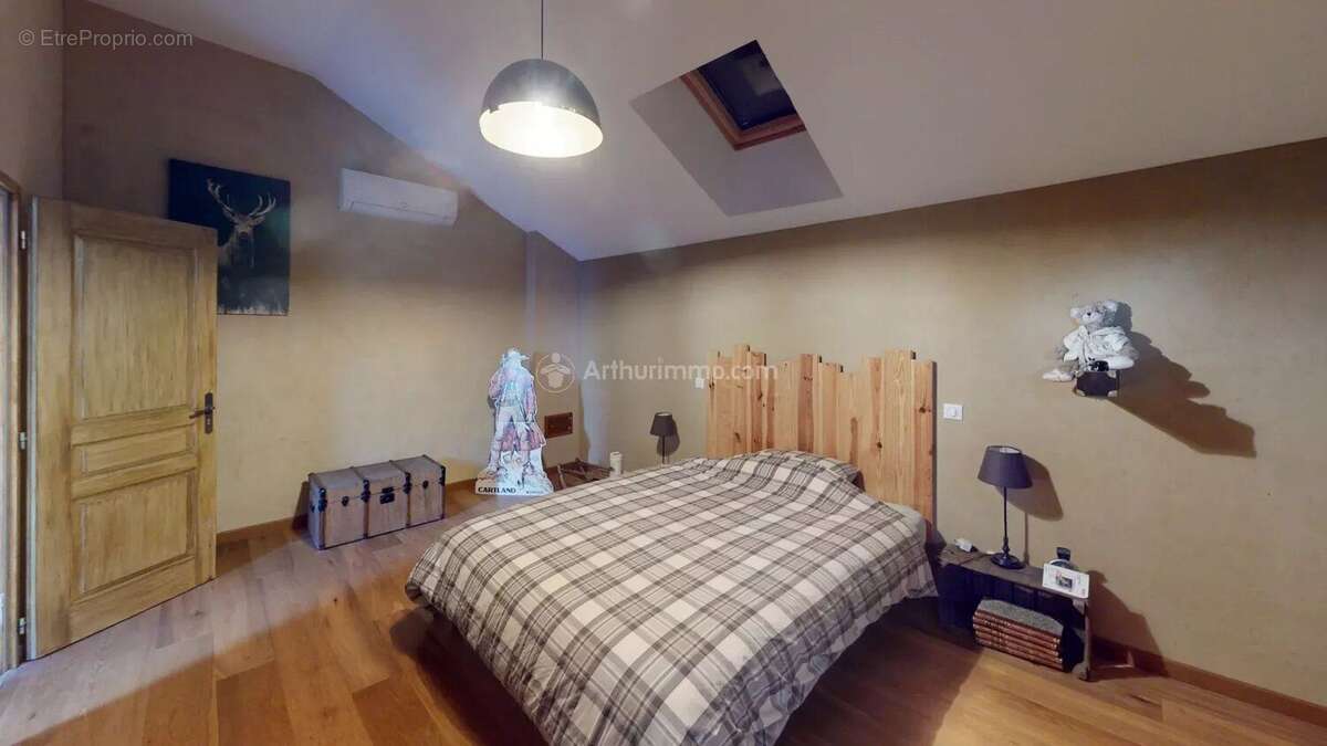 Maison à SAINT-JEAN-DE-BOURNAY