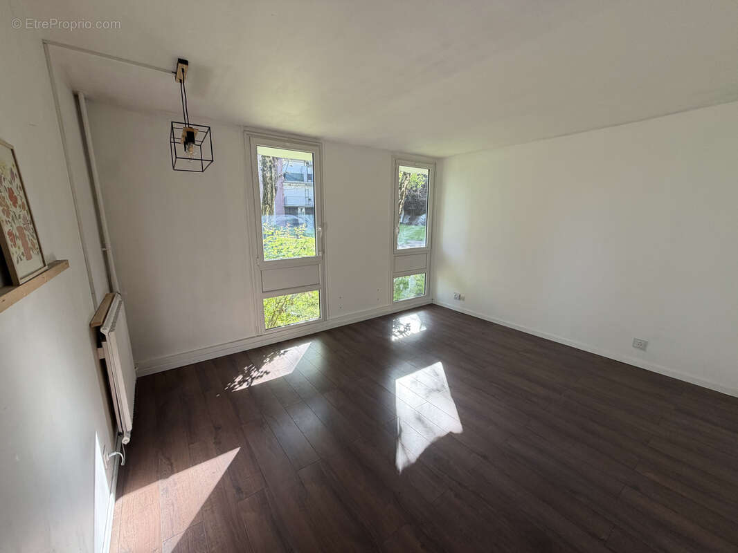 Appartement à HOUILLES