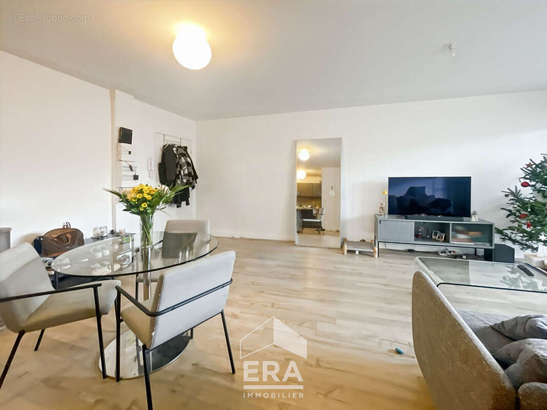 Appartement à LE TAILLAN-MEDOC