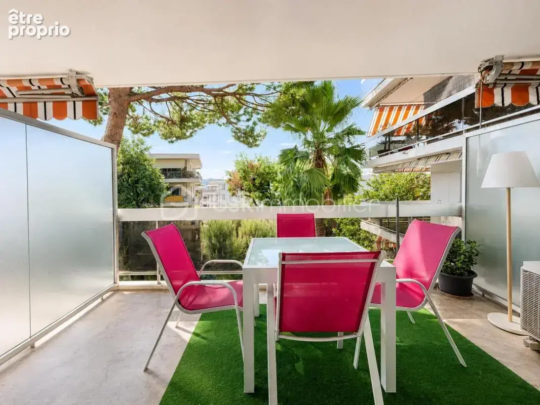 Antibes – le mas de tanit – grand studio avec terrasse, piscine et cave - photo 2