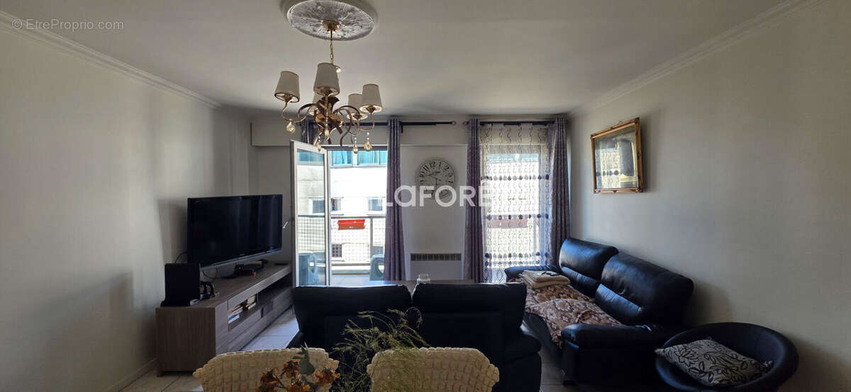 Appartement à SAINT-DENIS