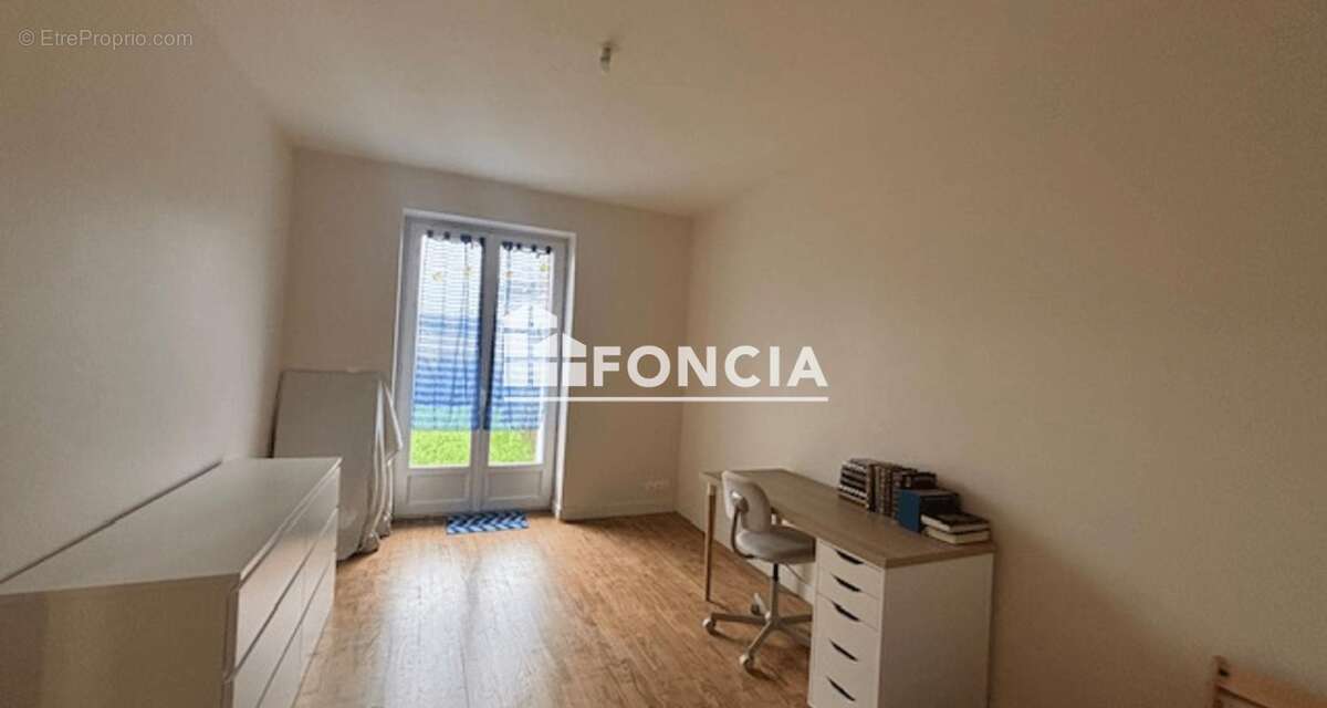 Appartement t2 bis en rez-de-jardin - photo 2