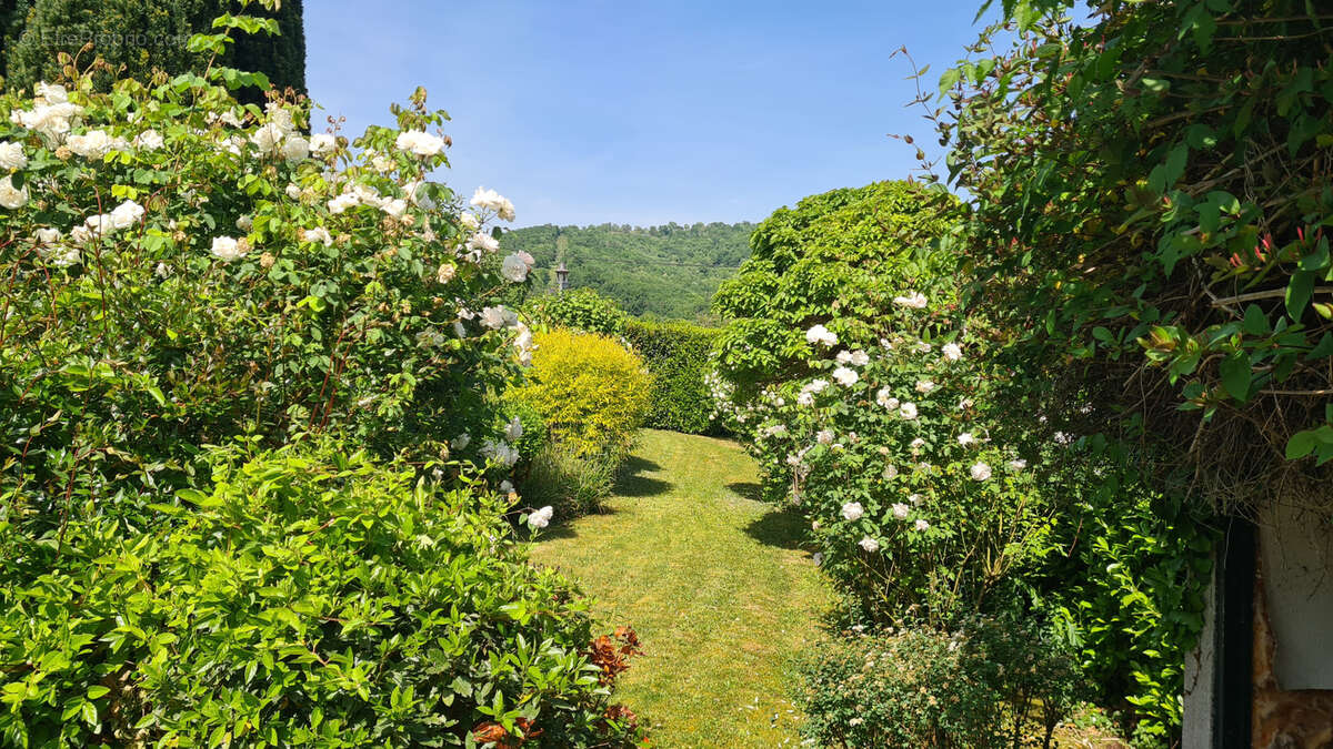 Maison à MEYSSAC