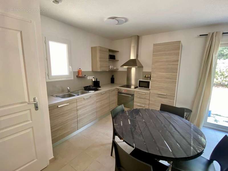 Maison à ROUSSILLON