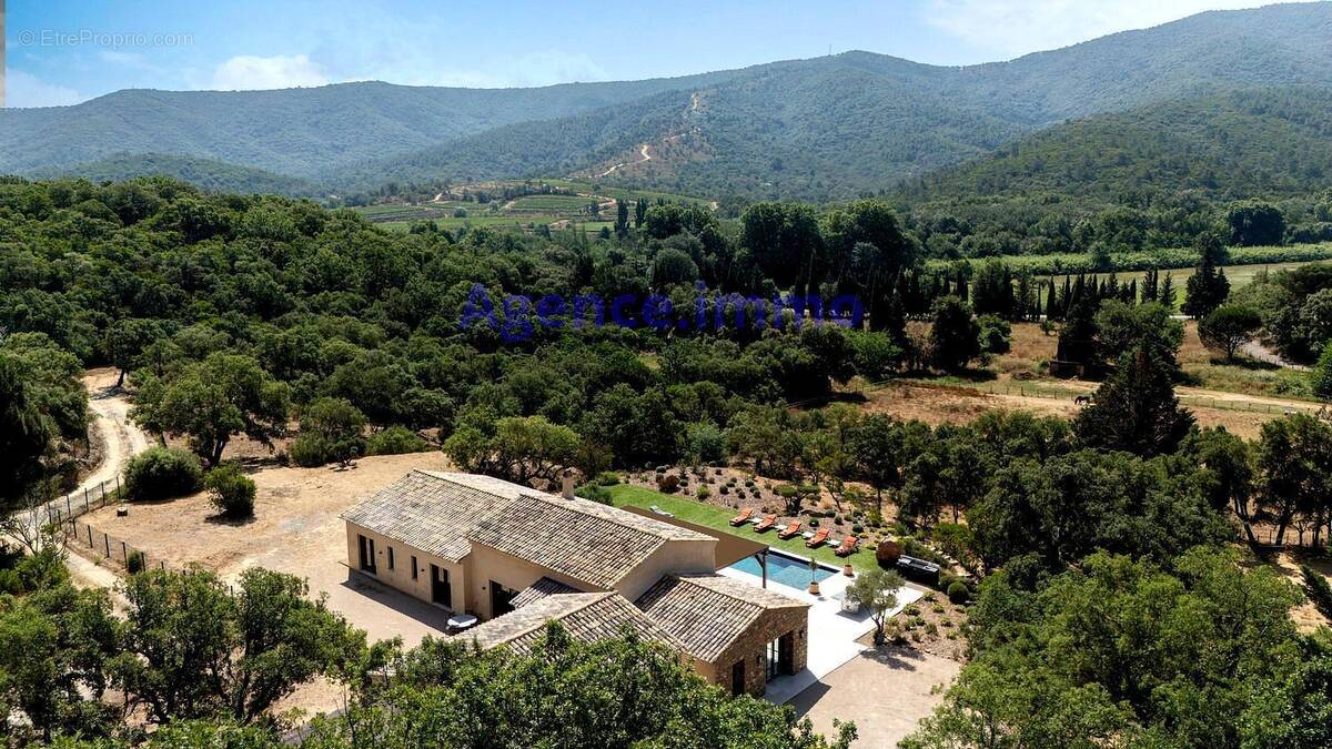 Maison à LA MOLE