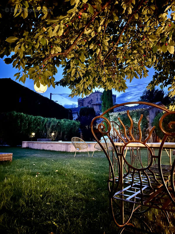 Maison à SUZE-LA-ROUSSE