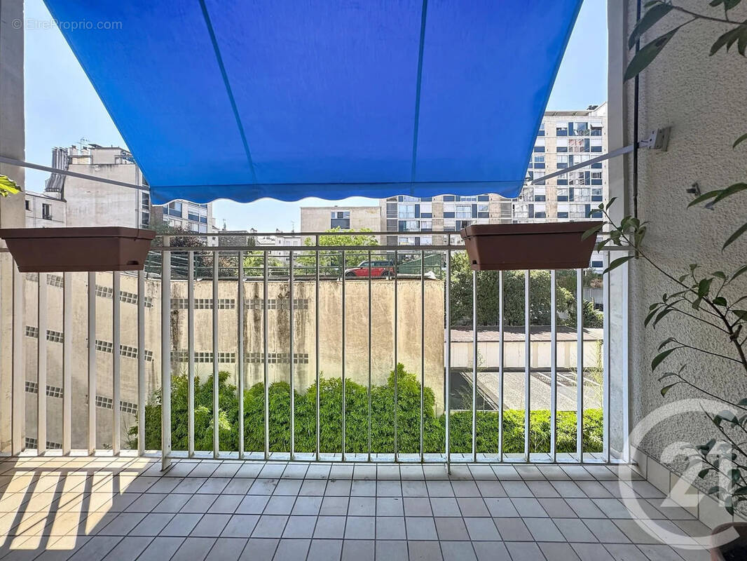 Appartement à PARIS-20E