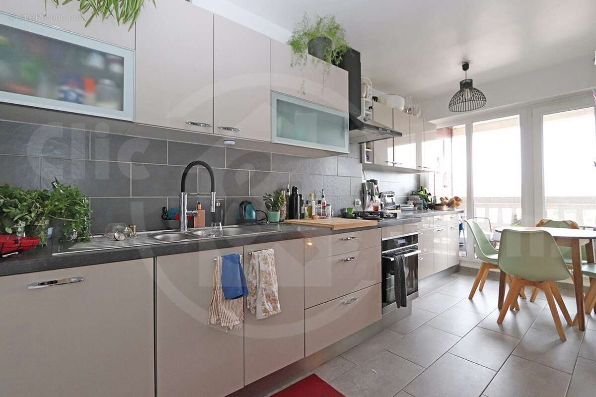 Appartement à BAGNEUX