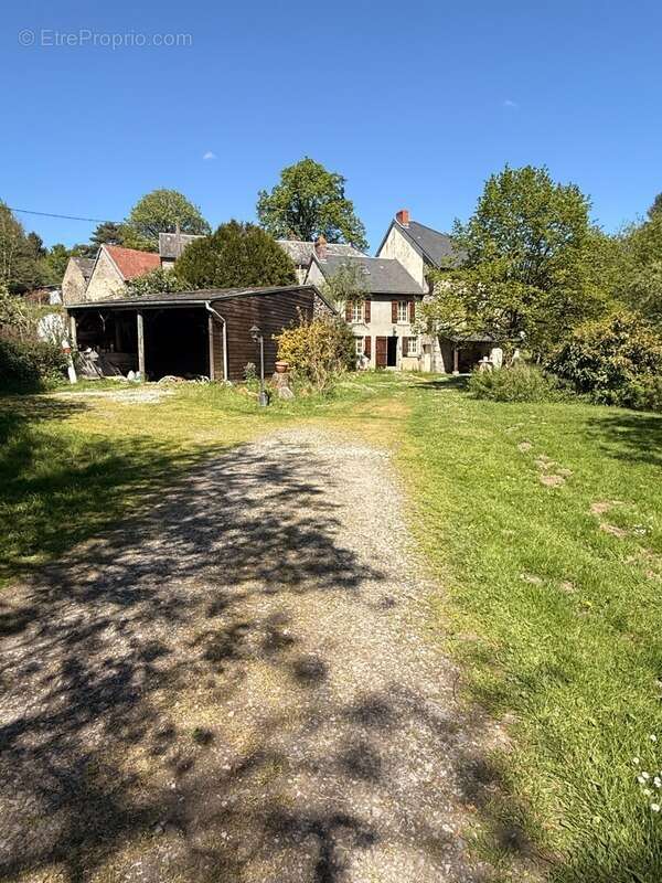 Maison à SAINT-VAURY