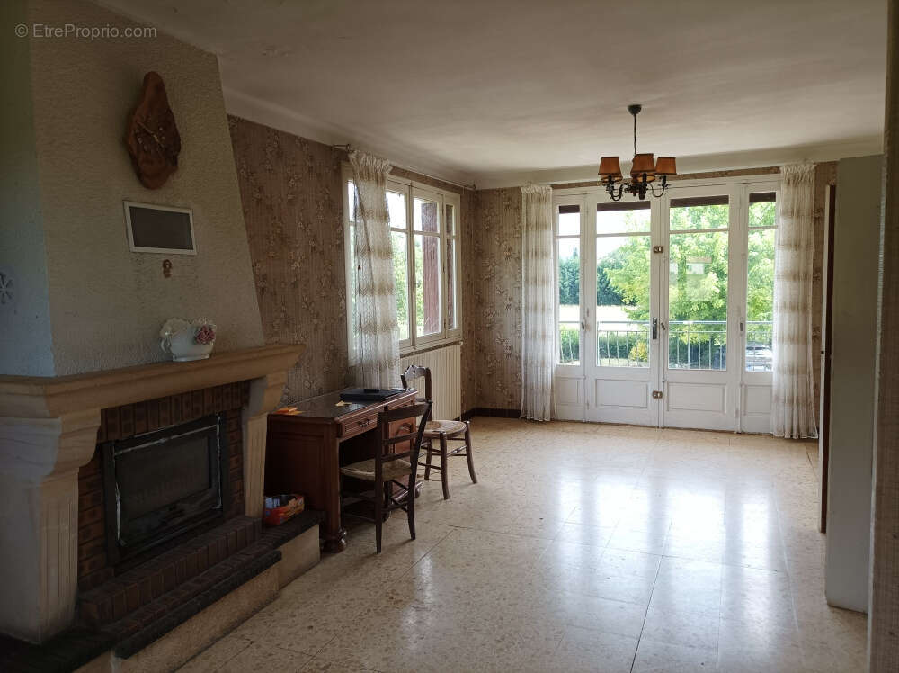 Maison à DURAVEL