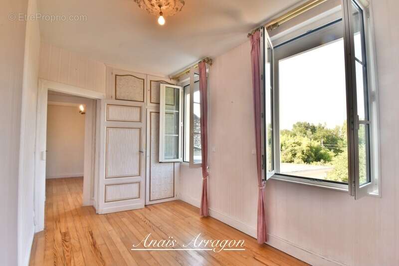 Maison à COLAYRAC-SAINT-CIRQ