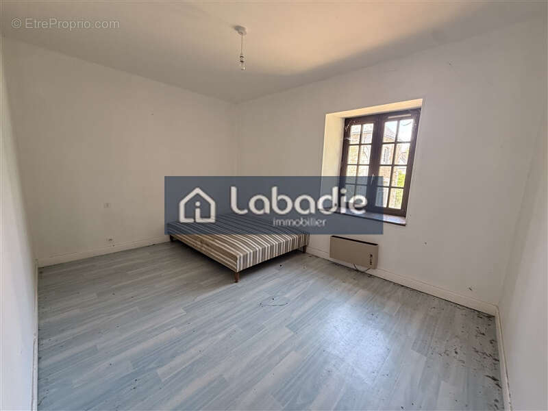 Maison 5 pièces 124m2, terrain de 820m2, bourg Epinay Le Conte - photo 6
