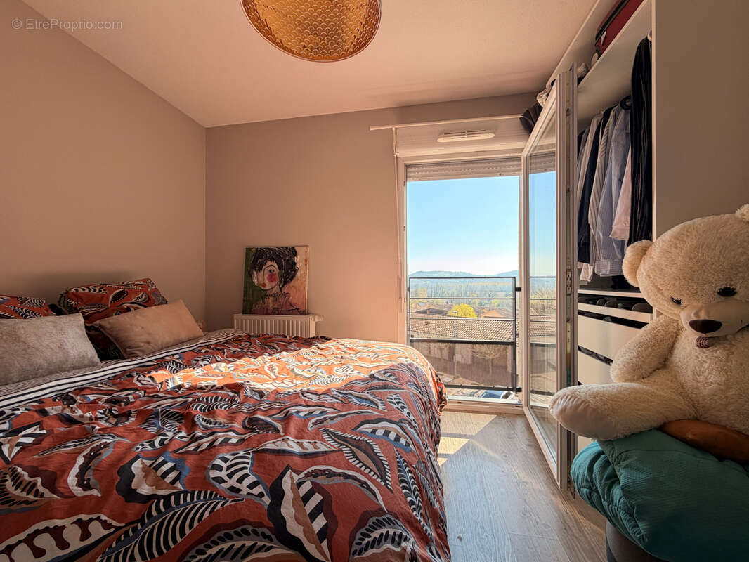 Appartement à L'ISLE-D'ABEAU